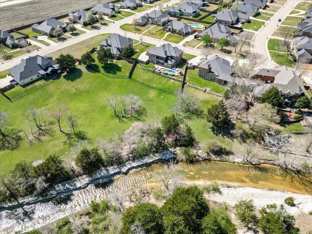 303 Fountain Creek Court, Ovilla, TX 75154