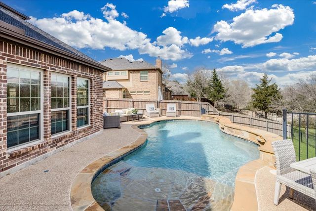 303 Fountain Creek Court, Ovilla, TX 75154