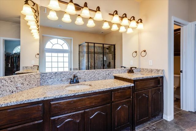 303 Fountain Creek Court, Ovilla, TX 75154