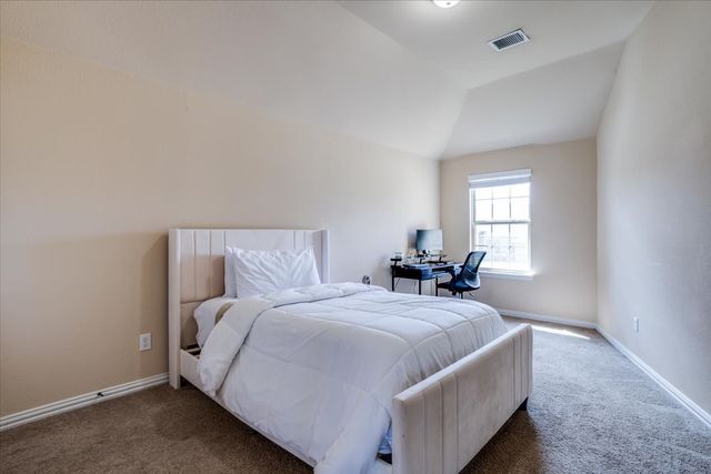 303 Fountain Creek Court, Ovilla, TX 75154