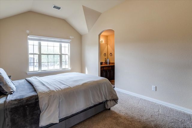 303 Fountain Creek Court, Ovilla, TX 75154