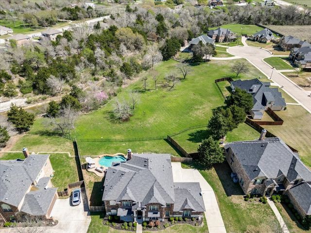 303 Fountain Creek Court, Ovilla, TX 75154