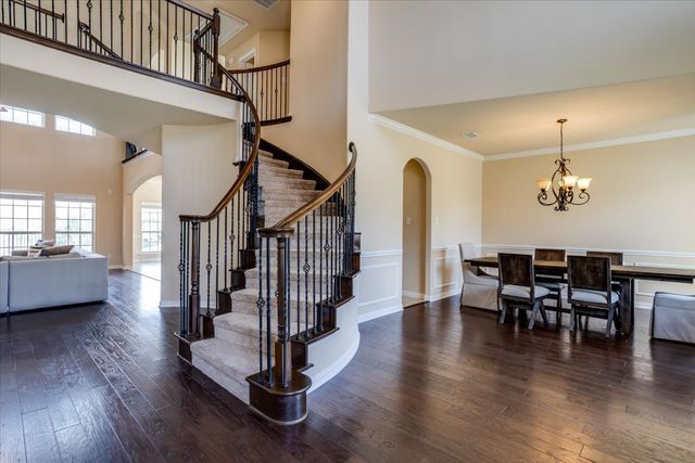 303 Fountain Creek Court, Ovilla, TX 75154