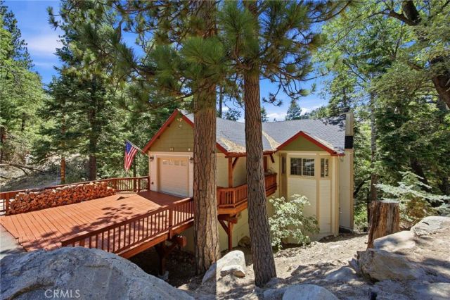 915 Brentwood Drive, Lake Arrowhead, CA 92352