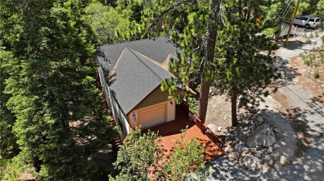 915 Brentwood Drive, Lake Arrowhead, CA 92352