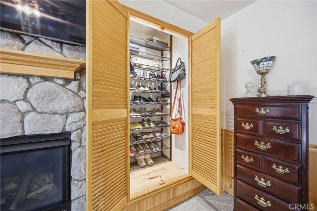915 Brentwood Drive, Lake Arrowhead, CA 92352