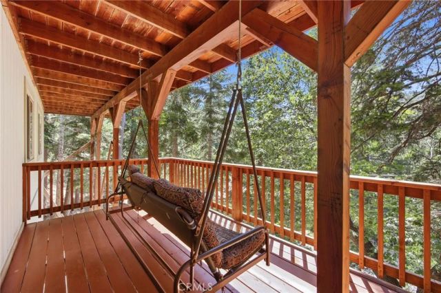 915 Brentwood Drive, Lake Arrowhead, CA 92352