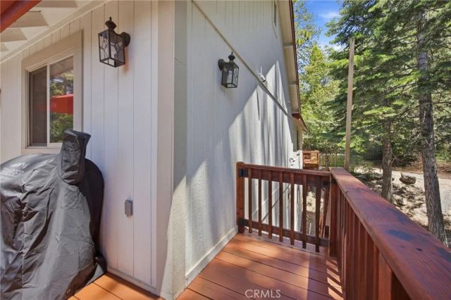 915 Brentwood Drive, Lake Arrowhead, CA 92352
