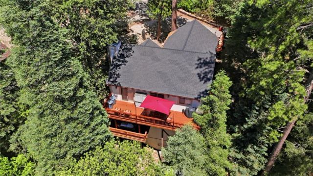915 Brentwood Drive, Lake Arrowhead, CA 92352