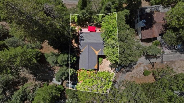 915 Brentwood Drive, Lake Arrowhead, CA 92352
