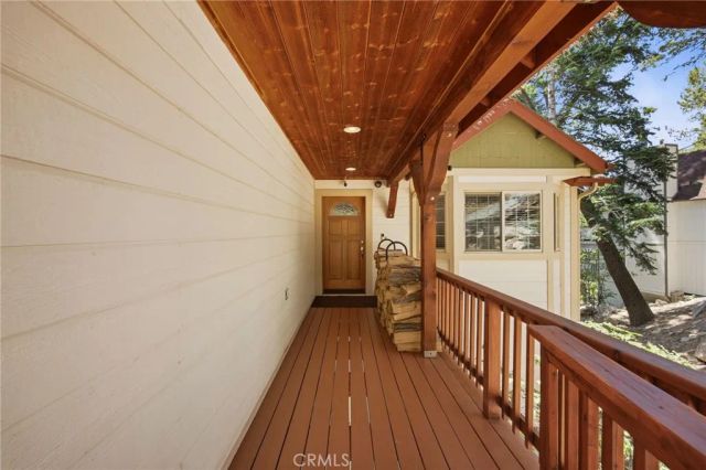 915 Brentwood Drive, Lake Arrowhead, CA 92352