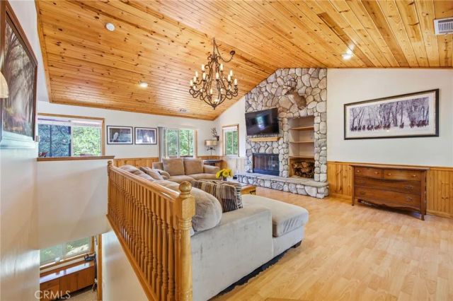 915 Brentwood Drive, Lake Arrowhead, CA 92352