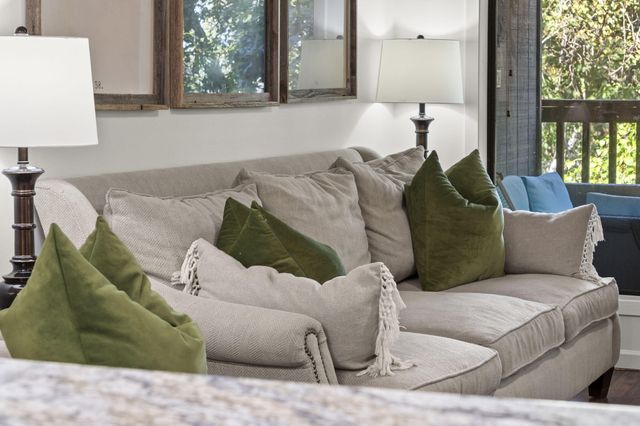 289 Notch Lane 6, Branson West, MO 65737