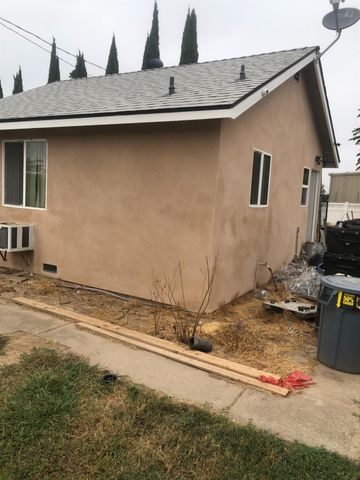 1313 S Stearns Rd, Oakdale, CA 95361