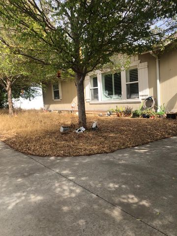 1313 S Stearns Rd, Oakdale, CA 95361