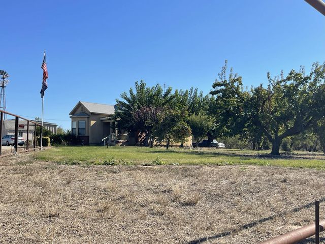 1313 S Stearns Rd, Oakdale, CA 95361