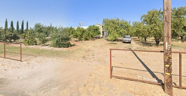 1313 S Stearns Rd, Oakdale, CA 95361