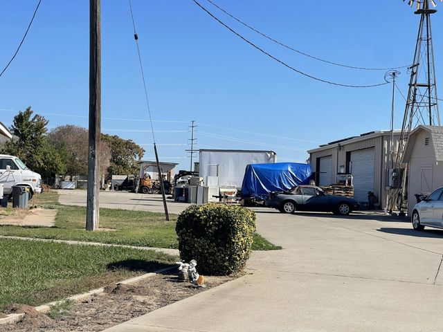 1313 S Stearns Rd, Oakdale, CA 95361