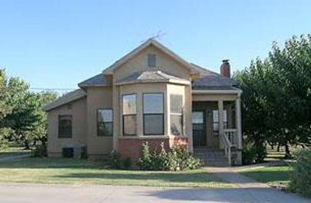 1313 S Stearns Rd, Oakdale, CA 95361