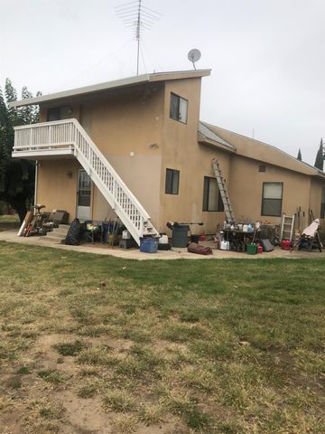 1313 S Stearns Rd, Oakdale, CA 95361