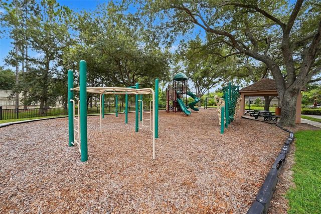 6112 CEZANNE AVENUE, Lutz, FL 33558