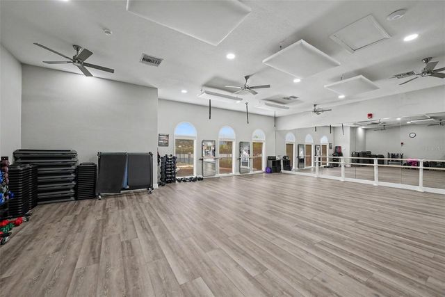 6112 CEZANNE AVENUE, Lutz, FL 33558