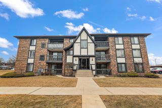 13651 Lamon Avenue B12, Crestwood, IL 60418