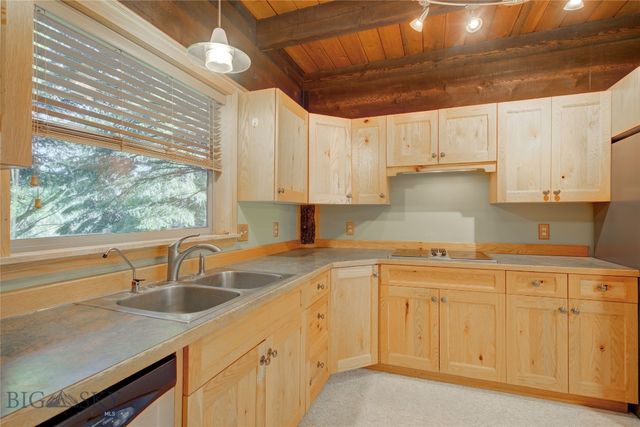 8733 Huffman, Bozeman, MT 59715