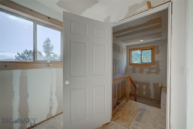 8733 Huffman, Bozeman, MT 59715