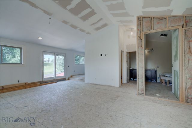8733 Huffman, Bozeman, MT 59715