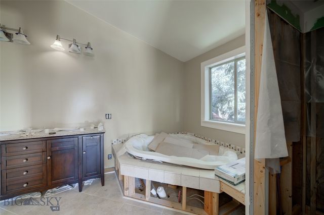 8733 Huffman, Bozeman, MT 59715