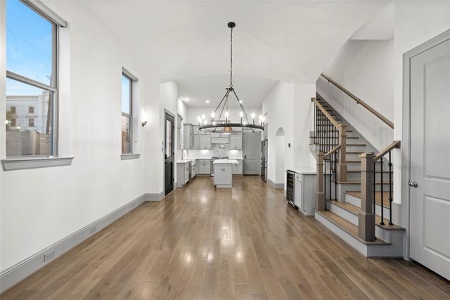 1719 Holman Street, Houston, TX 77004