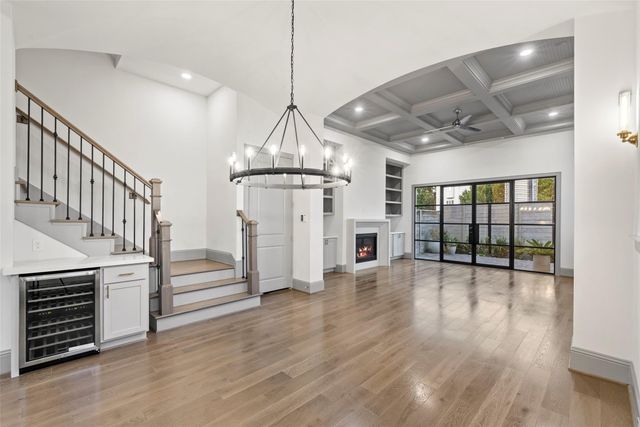 1719 Holman Street, Houston, TX 77004