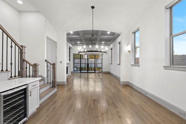 1719 Holman Street, Houston, TX 77004