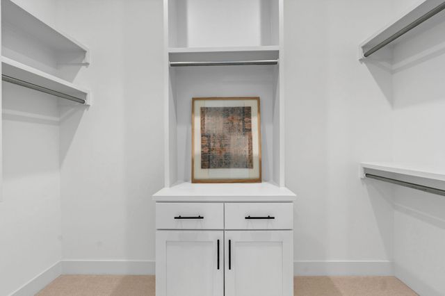 2928 E Burlington Circle, Park City, KS 67219