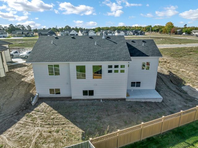 2928 E Burlington Circle, Park City, KS 67219