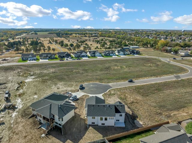 2928 E Burlington Circle, Park City, KS 67219