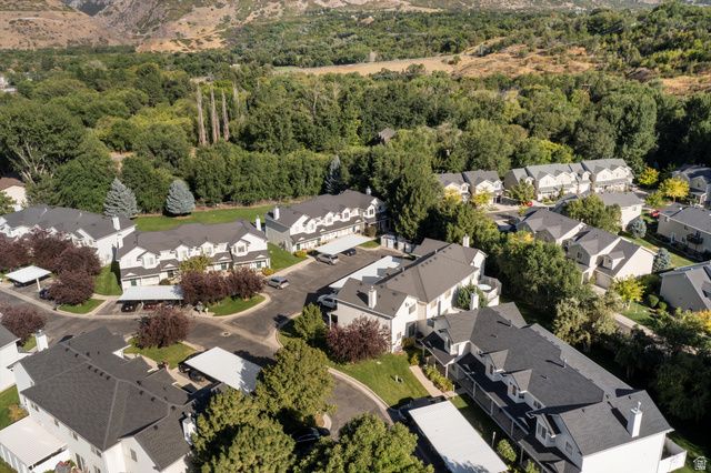 1027 E SARA LN, Ogden, UT 84404