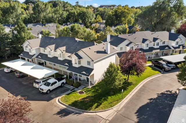 1027 E SARA LN, Ogden, UT 84404