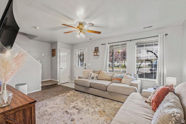 1027 E SARA LN, Ogden, UT 84404