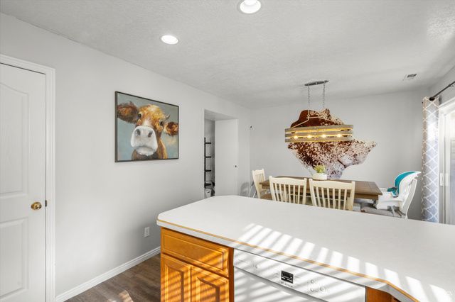 1027 E SARA LN, Ogden, UT 84404