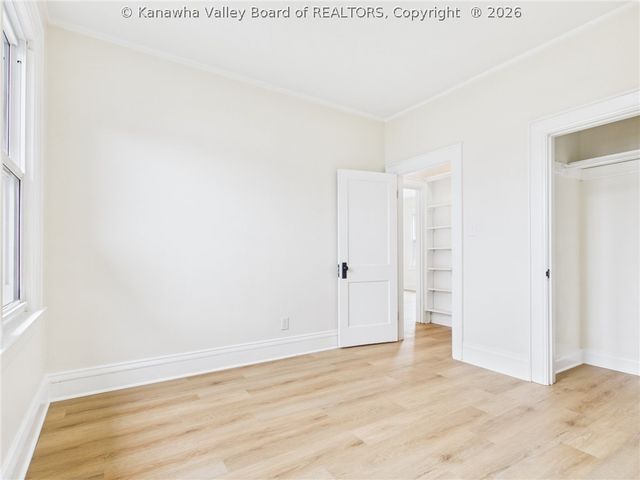 1129 Grosscup Avenue, Dunbar, WV 25064