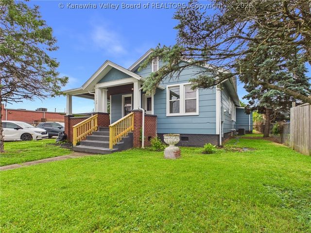 1129 Grosscup Avenue, Dunbar, WV 25064