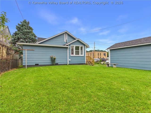 1129 Grosscup Avenue, Dunbar, WV 25064