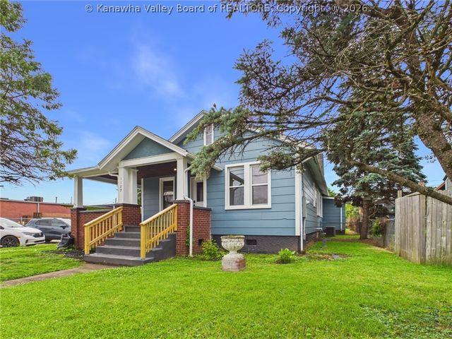 1129 Grosscup Avenue, Dunbar, WV 25064
