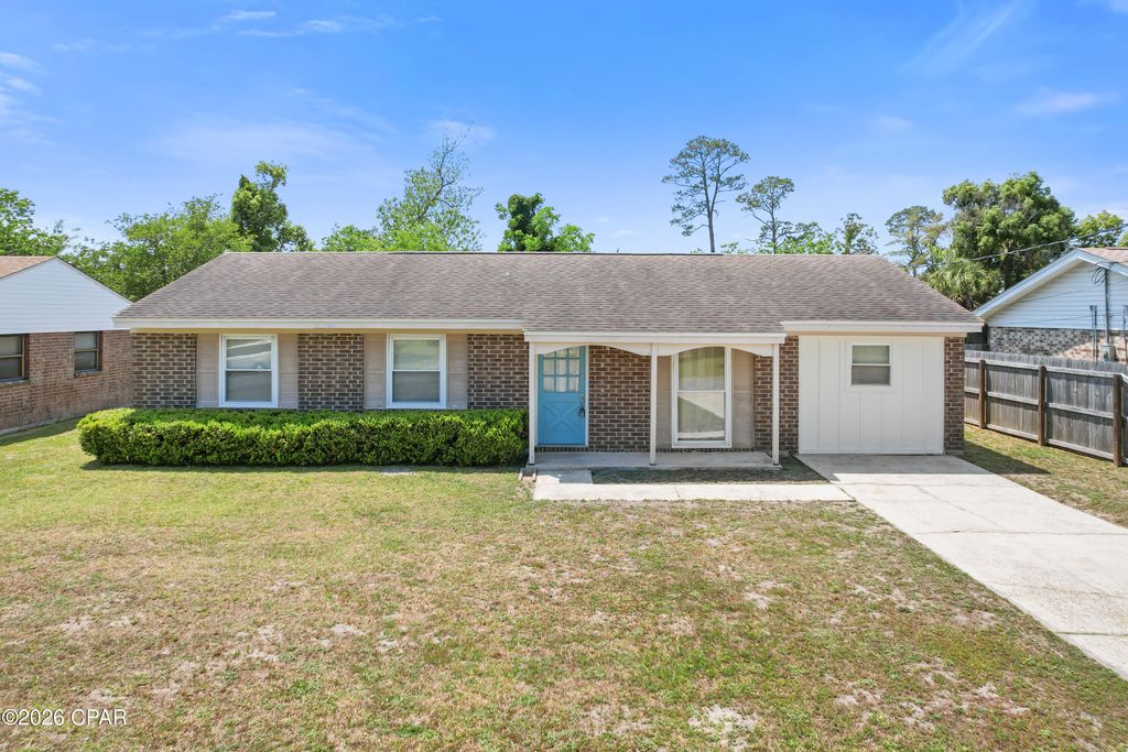 1811 Calhoun Avenue, Panama City, FL 32405