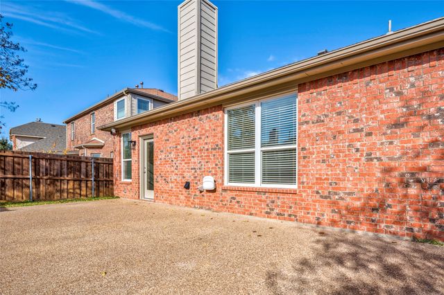 498 Jefferson Lane, Lake Dallas, TX 75065