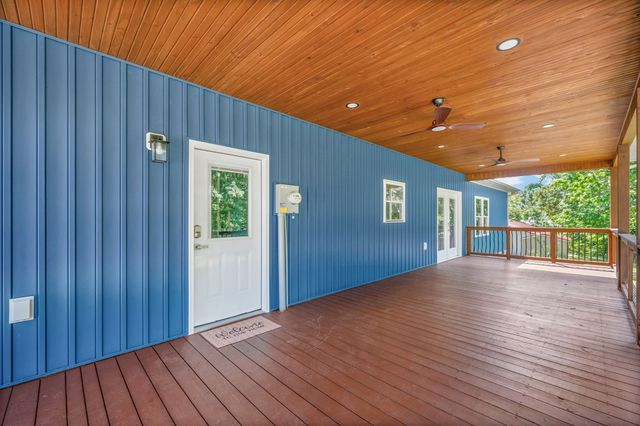 15 Locust Dr, Erin, TN 37061
