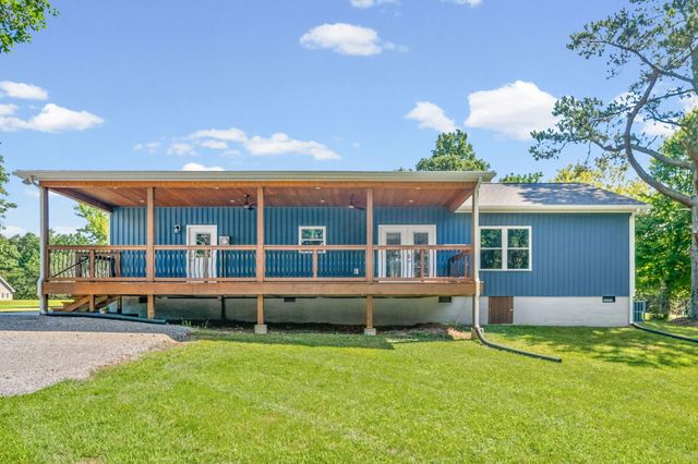 15 Locust Dr, Erin, TN 37061