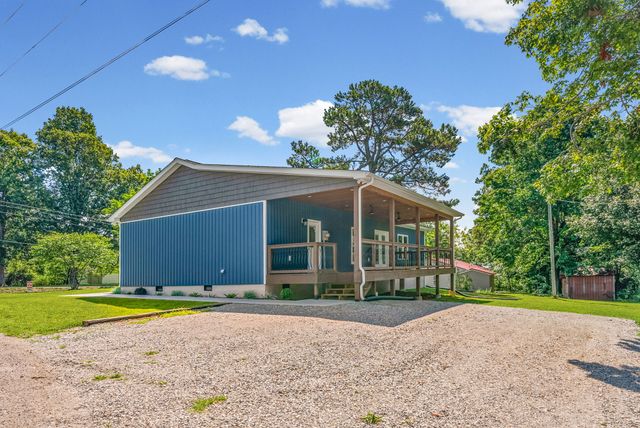 15 Locust Dr, Erin, TN 37061